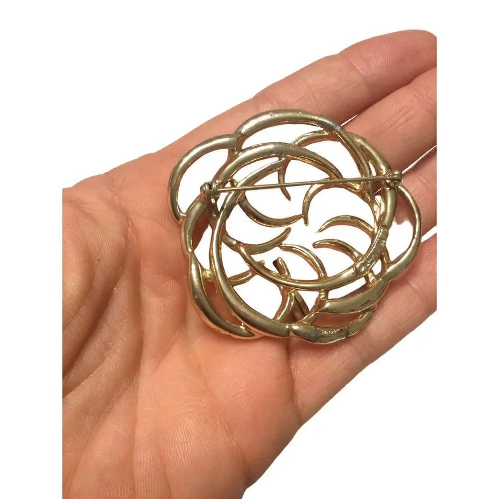 Vintage Sarah Coventry tailored swirl brooch gold tone‎ pin signed MCM retro 2